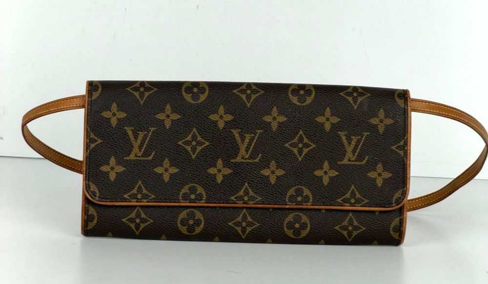 Louis Vuitton LV Monogram Pochette Twin Vintage Crossbody Bag (2001) S04